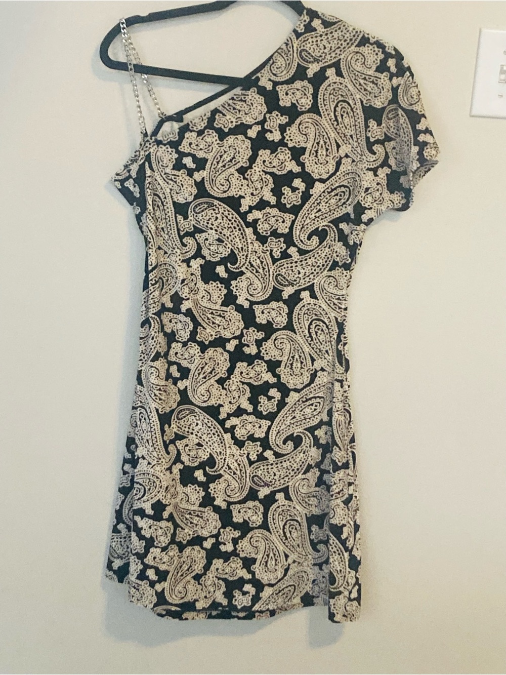 Michael Kors Black and Cream One-Shoulder Paisley Dress- size L